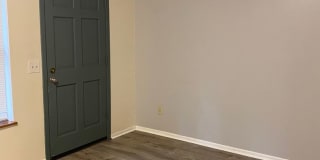 3 Bedroom 2 Bath Close to the U of M Available September 2026 Gallery 1