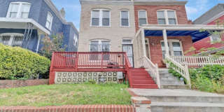 720 GRESHAM Place NW 720 GRESHAM Place NW Gallery 1