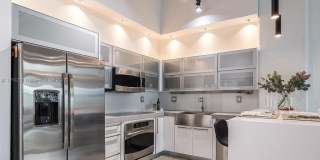 2001 Biscayne Blvd Gallery 7