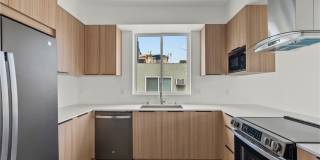 13942 Vanowen Gallery 10