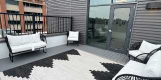 725 W Pratt Gallery 146