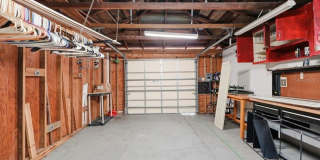 530 S JACKSON AVENUE Gallery 40