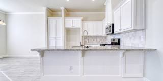 Four bedroom in Stone Lake! Gallery 15