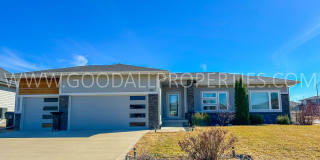 Modern 4 bedroom ranch in Waukee on a corner lot! Gallery 1