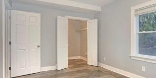 4 Bed | 2.5 Bath | Forest Hills Area | End of Cul-de-Sac Gallery 12