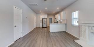 2435 East 7th Street Gallery 4