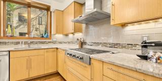 3111 CHAIN BRIDGE Road NW Gallery 22
