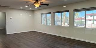 Elegant 4-Bedroom Oasis Near Downtown Summerlin Gallery 22