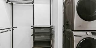 7223 Willoughby Ave Gallery 15