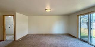 Spacious 4 Bedroom, 2.5 Bath w/3 Car Garage! Spacious 4 Bedroom, 2.5 Bath w/3 Car Garage! Gallery 10