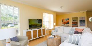 2/2 BEAUTIFUL COACH HOME ** SPANISH WELLS GOLF AND COUNTRY CLUB COMMUNITY ** COMMUNITY POOLS ** 2/2 BEAUTIFUL COACH HOME ** SPANISH WELLS GOLF AND COUNTRY CLUB COMMUNITY ** COMMUNITY POOLS ** Gallery 1