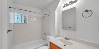4511- 4515 Penniman Gallery 21