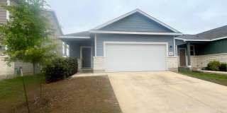 Charming 3/2 conveniently located to Lackland, Toyota, Palo Alto & Texas A&M San Antonio! Gallery 1