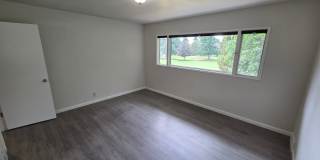 4 Bed 2 Bath Golf Course Living Gallery 15
