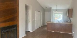 937 W Chatham Gallery 6