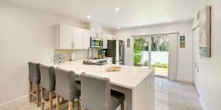 Marco Island Treasure Gallery 4