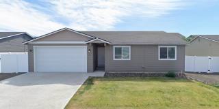 **New Construction** FOUR Bedroom House for Rent in Eastmont School District! Gallery 1
