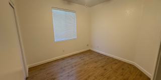 Spacious 3 Bedroom, 2 Bath Tevis Ranch Home with Fireplace, Covered Patio & 2-Car Garage Gallery 8
