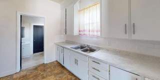 131 Emerson St Gallery 1