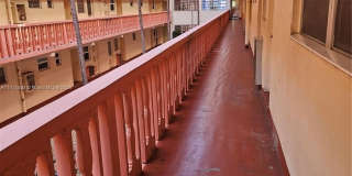 215 SE 3rd Ave Gallery 17