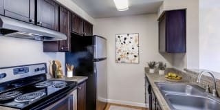 Bay Court at Harbour Pointe Gallery 32