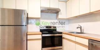 Lake View Apartment in a Peaceful Park Ridge Community Lake View Apartment in a Peaceful Park Ridge Community Gallery 8