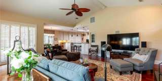 6605 STONINGTON DRIVE N Gallery 33