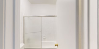 434 Leavenworth St Gallery 4