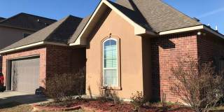 Charming 3 Bedroom 2 Bath home for Rent Gallery 1
