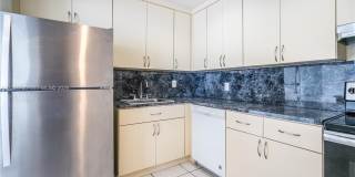 7150 Indian Creek Dr Gallery 5