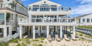 2102 Oceanfront Gallery 1