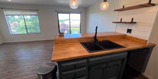 Charming 2-bedroom, 1.5-bathroom Gallery 6