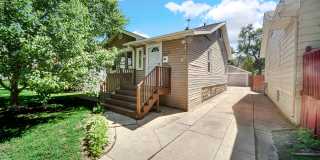 2 Bedroom 1.5 Bathroom House for Rent! Gallery 1
