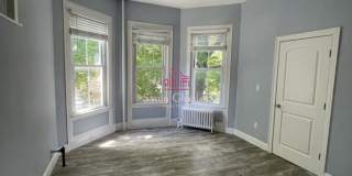 6 Windsor St. Gallery 5