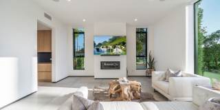 200 N DOHENY Dr Gallery 29