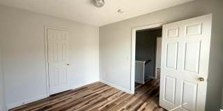 Beautifully Renovated 3 Bedroom 2.5 Bath Townhome with Garage! Pet Friendly! Gallery 23