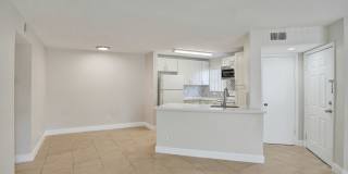 Fully Renovated Corner 2/1 Unit Gallery 16