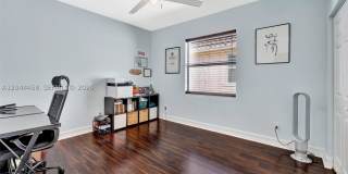 853 SW 11th Ct Gallery 39