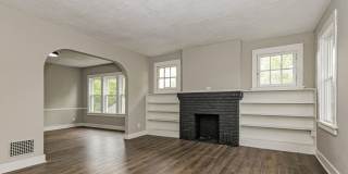 2322-2324 Eastview Ave Gallery 4