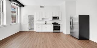 1225 N Milwaukee Avenue Gallery 6