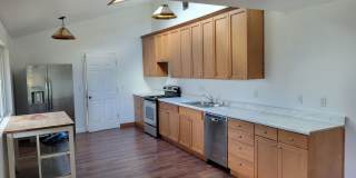 3 Bedroom Single Family Home in Everett with bonus room -Huge lot 3 Bedroom Single Family Home in Everett with bonus room -Huge lot Gallery 4