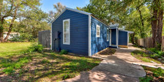 1815 1/2 Oklahoma Avenue Gallery 1