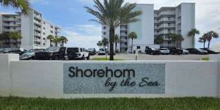 Direct Beach front 2 Bedroom 2 Bathroom Condo Gallery 1