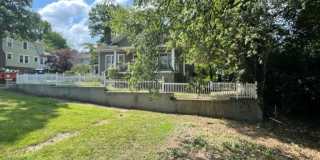 Introducing WesleyHeights401, a charming 3-bedroom, 2-bathroom house located in the heart of Charlotte, NC Gallery 4