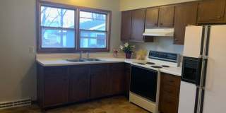 $1195 | 2BD 1 BA | 822 Dwight St | Available 7/15/26 Gallery 7