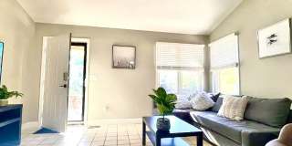 322 Ne 45th St Gallery 3