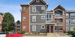 3 Bedroom Condo in Aurora Gallery 1