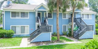 Verandahs at Hunt Club Gallery 19