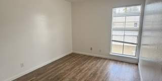 310 S Argyle 106 Gallery 6