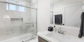 443 N Harvard Boulevard Gallery 20